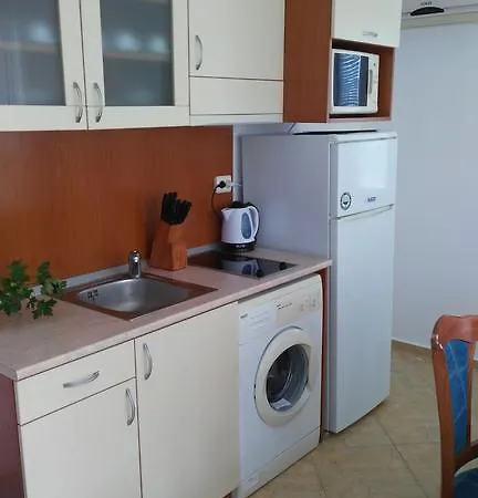 Two-bedroom Bravo 5
