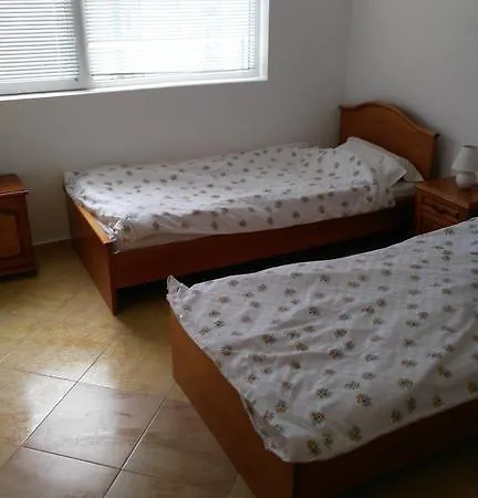 Two-bedroom Bravo 5 Apartment