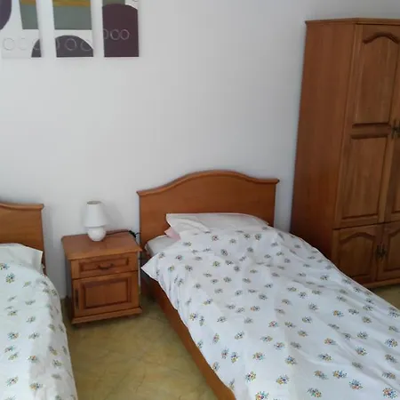 Two-bedroom Bravo 5 Apartment *